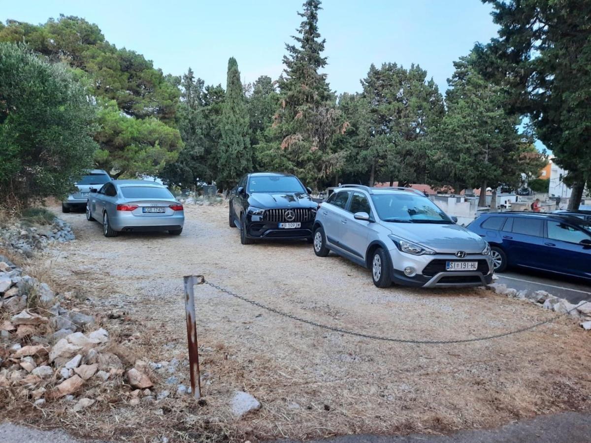 Holiday Home Marina-Renovated House In City Center Rogoznica  Εξωτερικό φωτογραφία